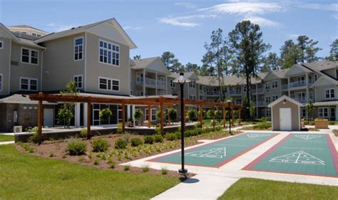 Summerville Estates Gracious Retirement Living.